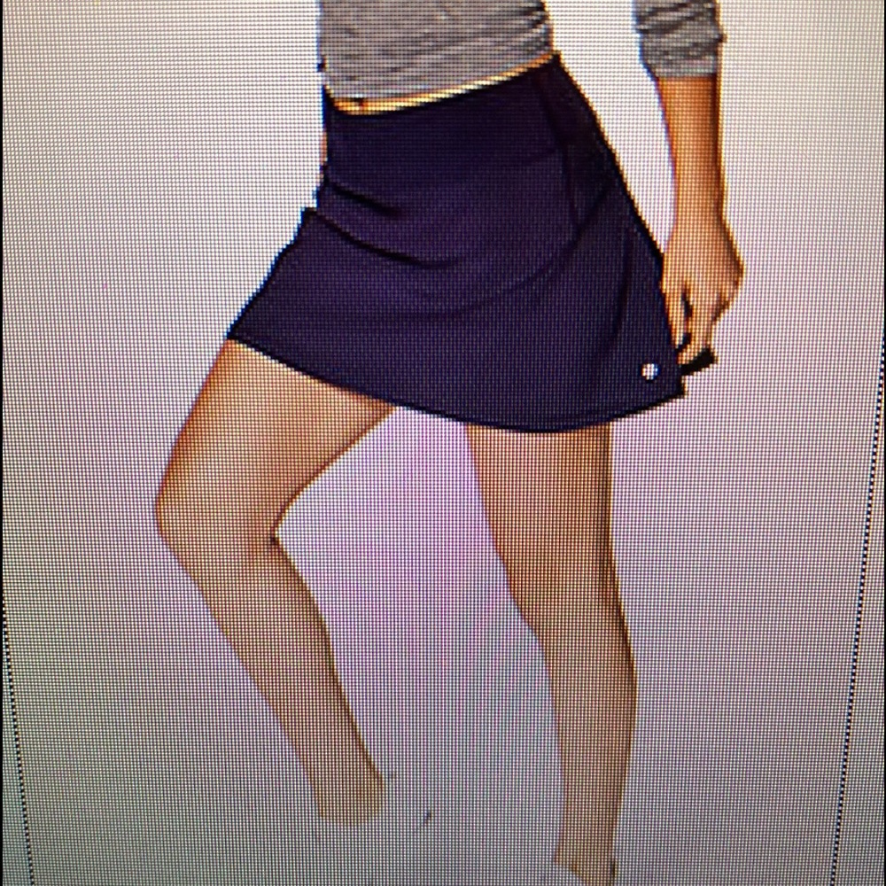 Lululemon Circuit Breaker Skirt 11 (Tall) 15”